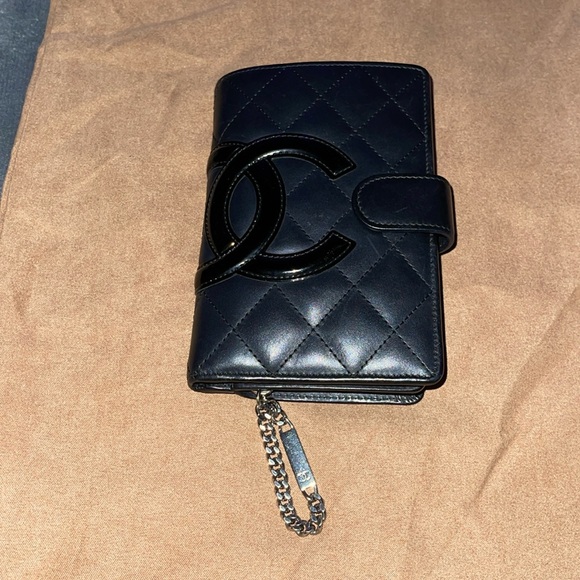 Chanel preloved cambon French wallet in great condition has authentic sticker. - Picture 1 of 14